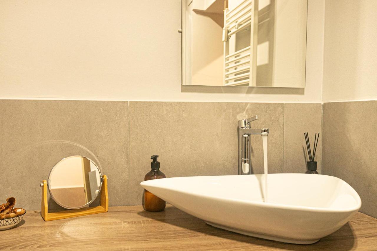 Giano Host - I Teatri Apartment เจนัว ภายนอก รูปภาพ
